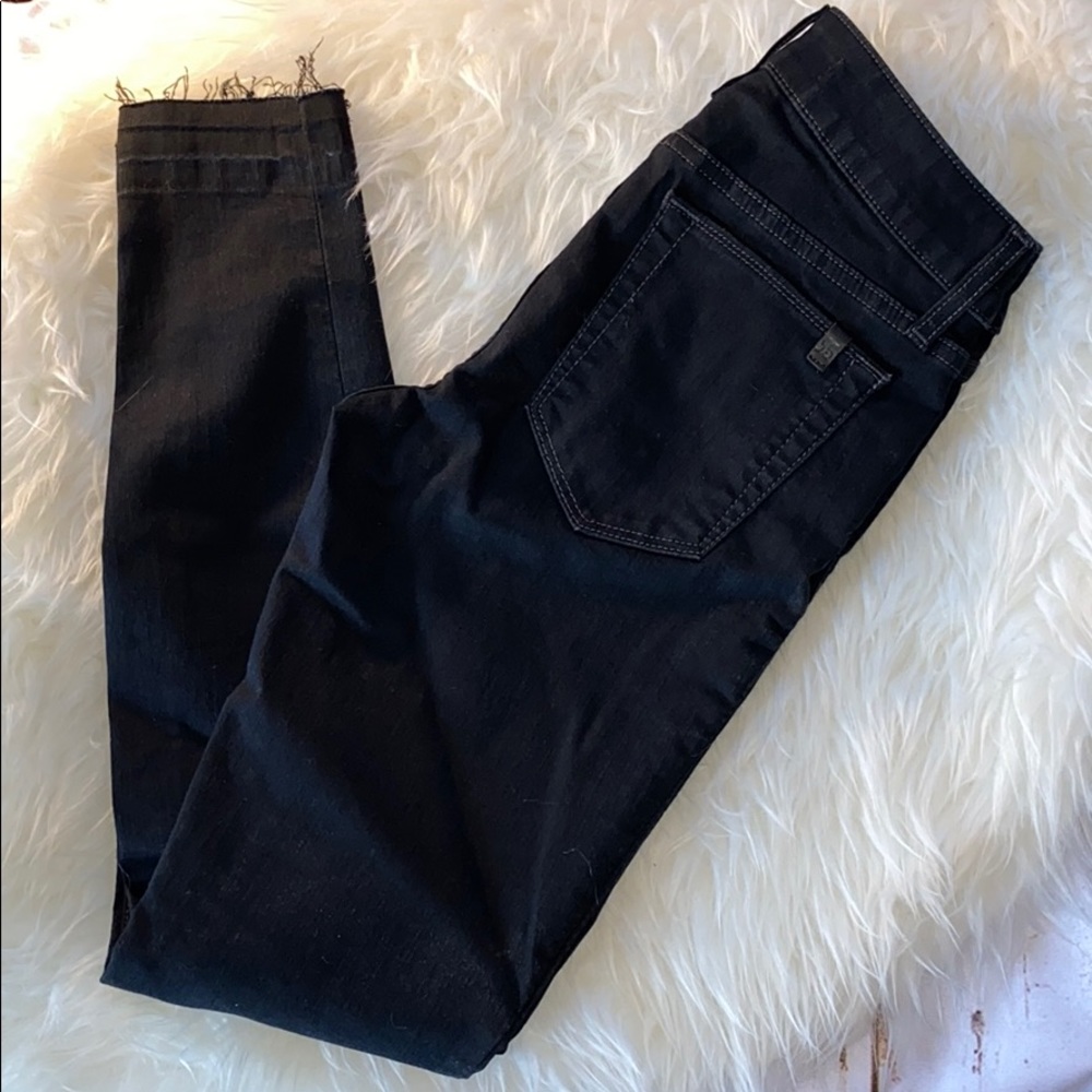 Joe’s Skinny Jeans (size 26)